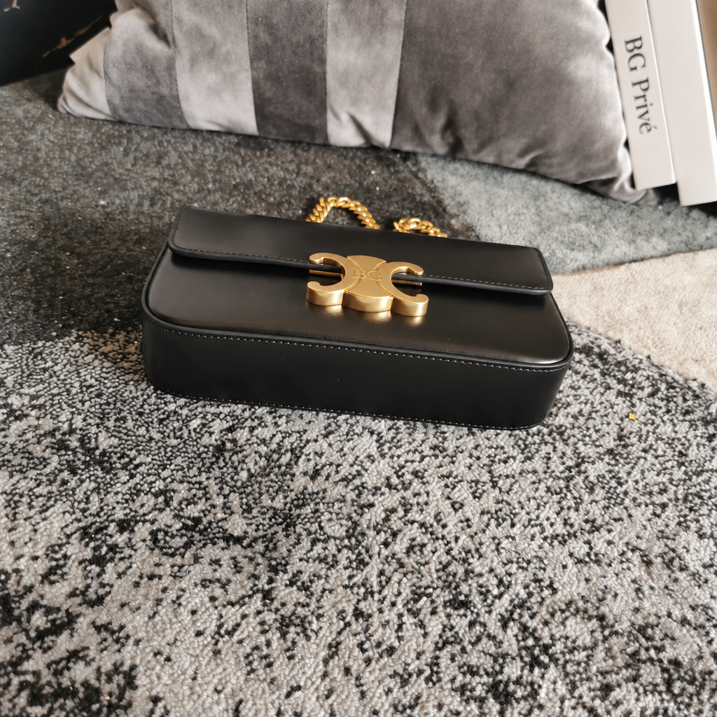 Triomphe Chain Shoulder Bag in Shiny Calfskin