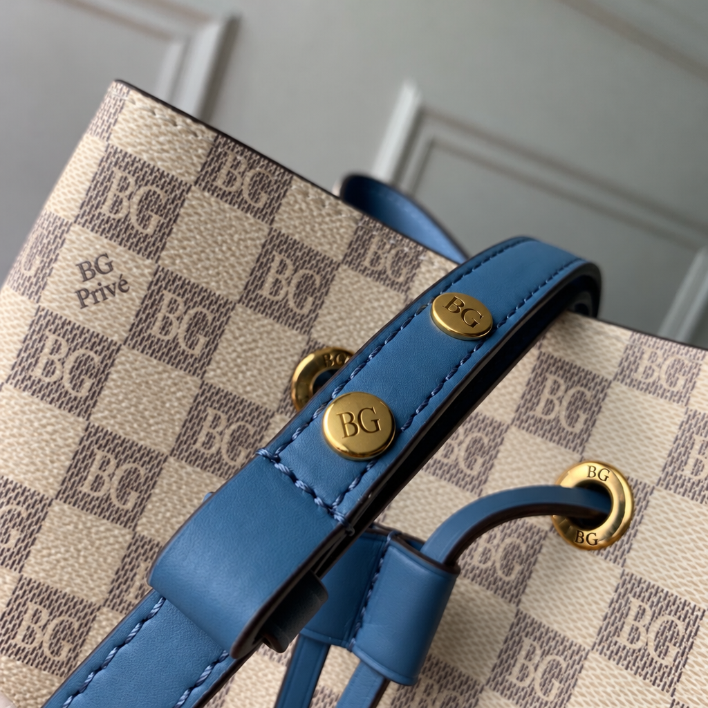 NeoNoe MM Damier Azur Bleuet Bucket Bag