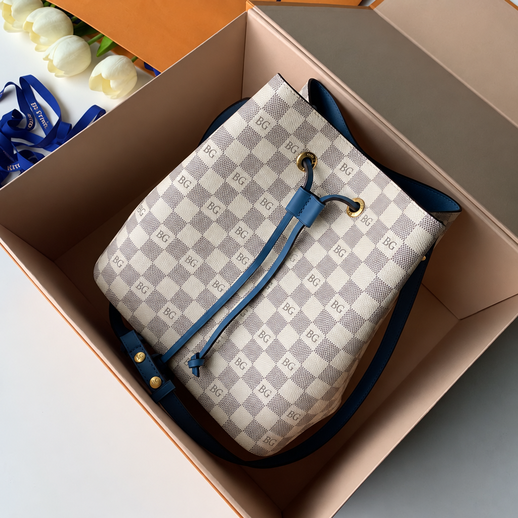 NeoNoe MM Damier Azur Bleuet Bucket Bag