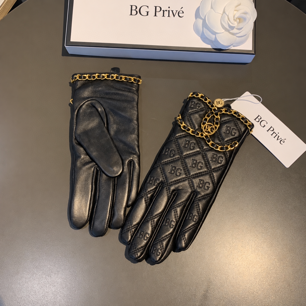 Lambskin Quilted Chain Gloves