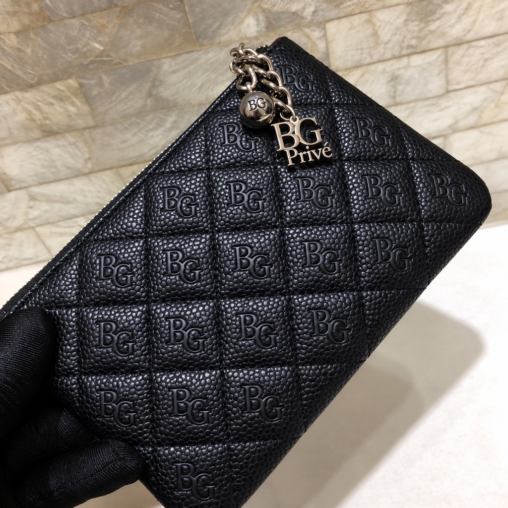 Mini O Case Zip Pouch Black Quilted Caviar-Style Leather