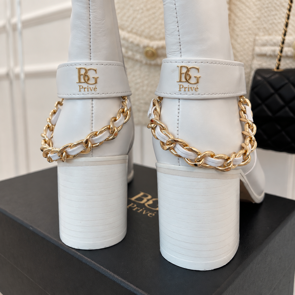 Knee-High Boots in White Leather with Chain Detail