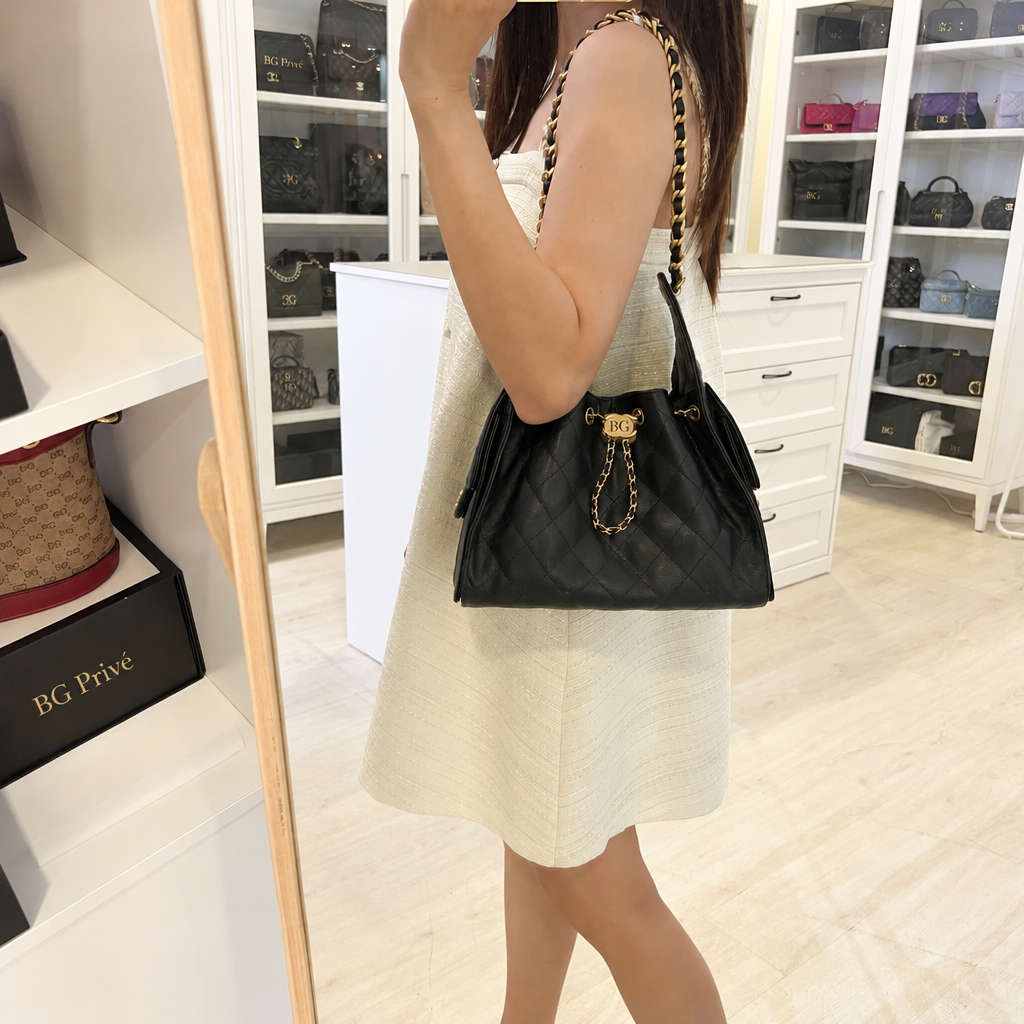 25 Small Handbag in Black Grained Calfskin