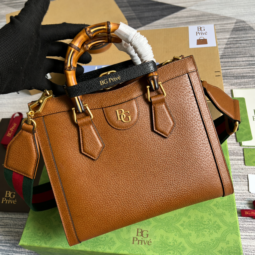 Diana Medium Tote Bag in Warm Brown Cuir Leather