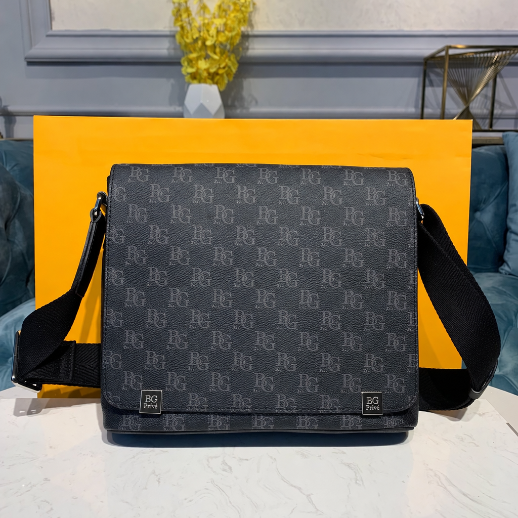 District PM NM in Damier Graphite N41028