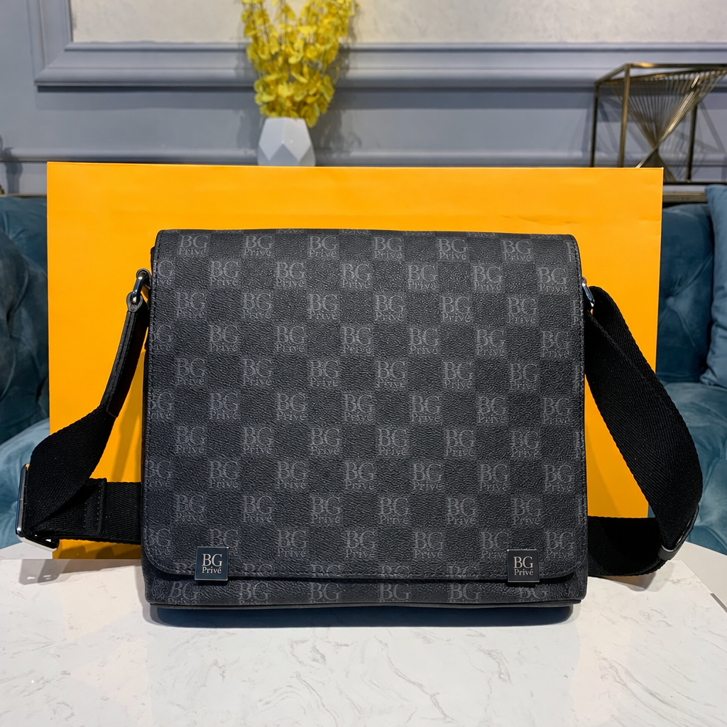 District PM NM in Damier Graphite N41028