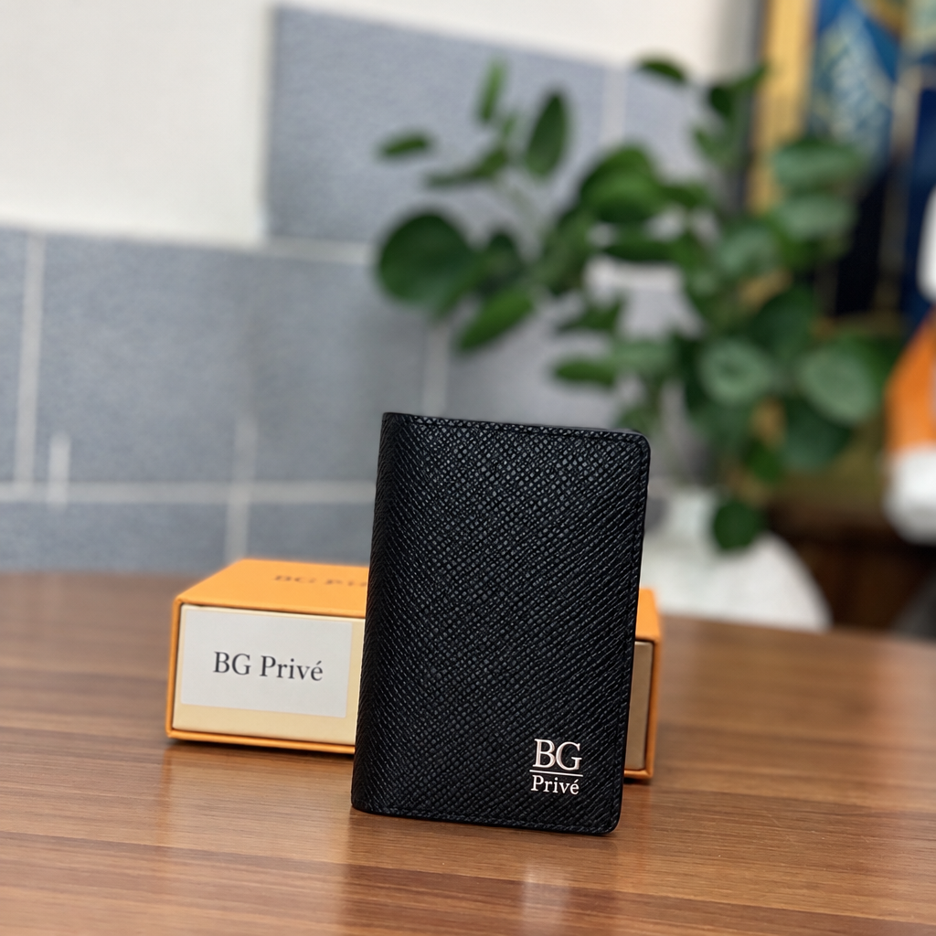 Pocket Organizer in Black Taiga Leather
