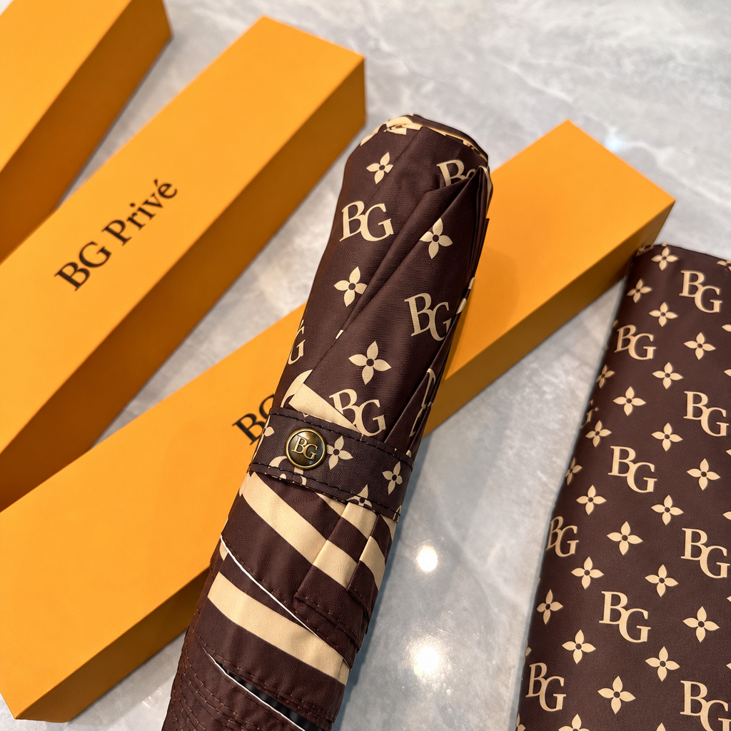 Folding Umbrella with Strap and Trunk Monogram