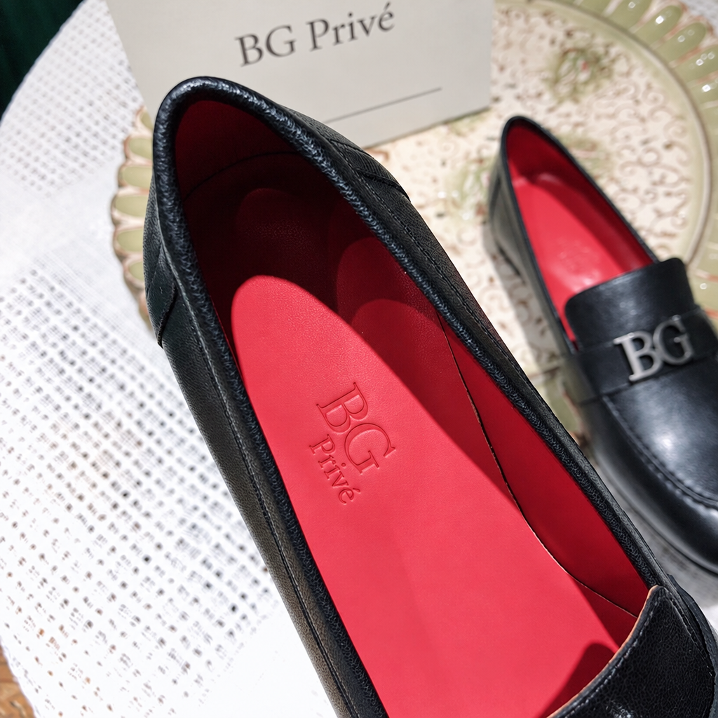 Paris Loafer in Black Leather – Women's EU 37