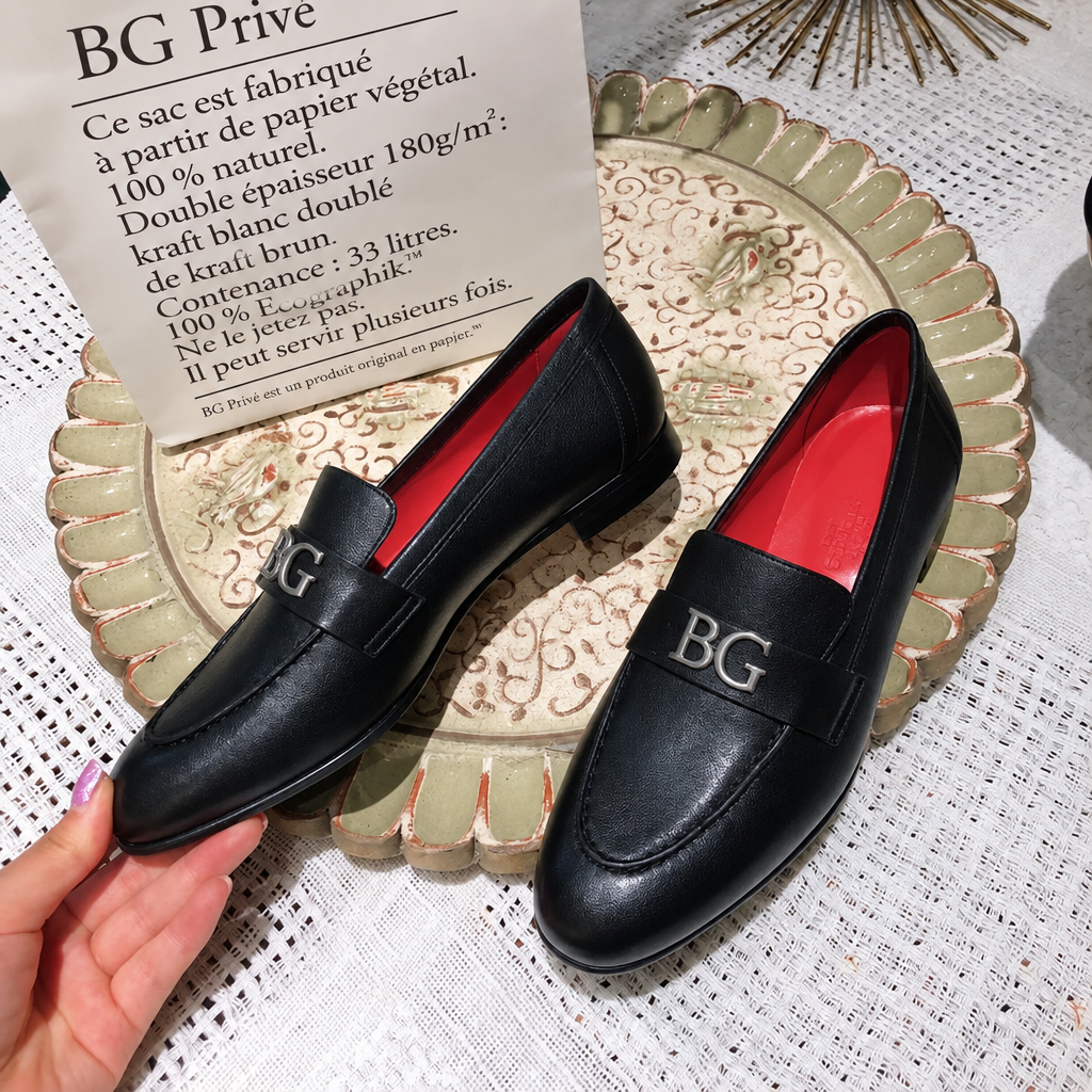Paris Loafer in Black Leather – Women's EU 37