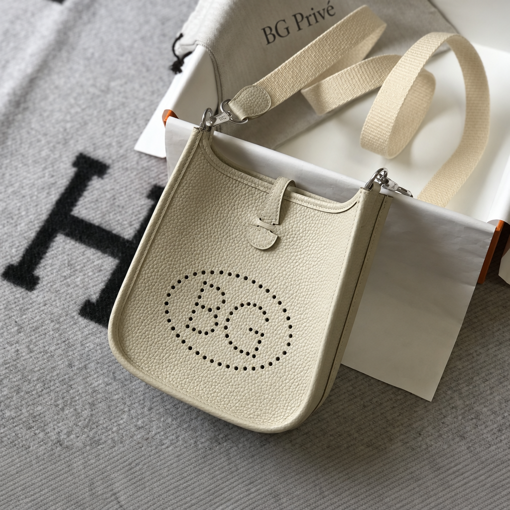 Evelyne 16 Amazone Bag in Ivory with Palladium-Finish Hardware
