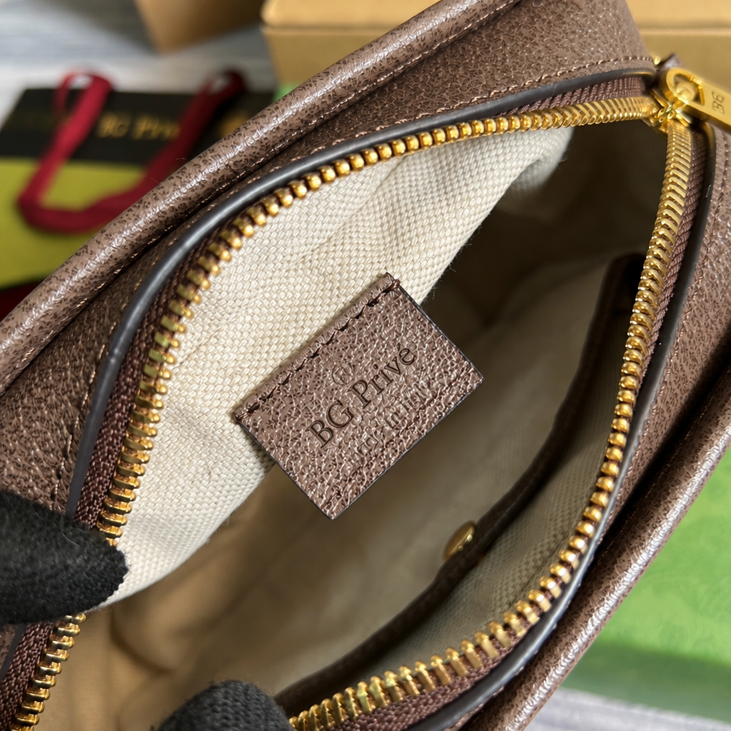 Jumbo Mini Shoulder Bag in Camel and Ebony