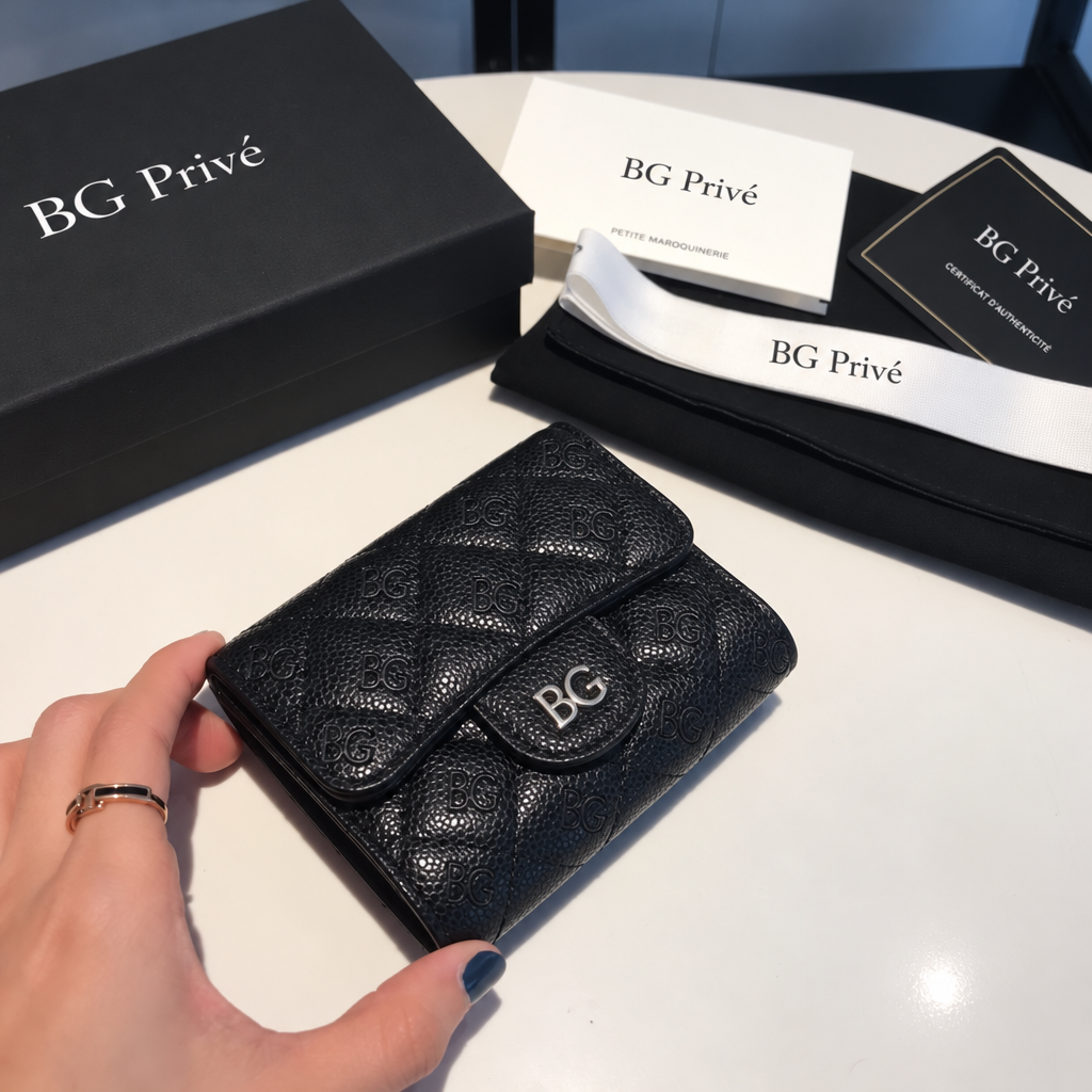 Classic Small Flap Wallet Black Quilted Leather AP0231