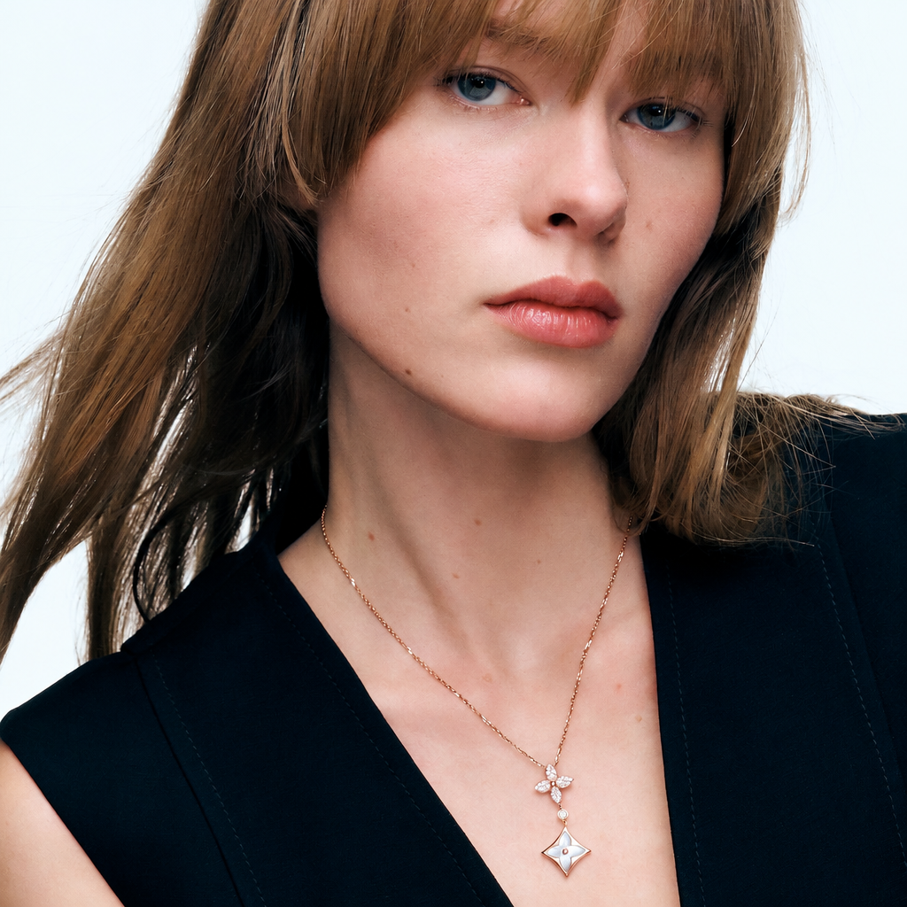 Color Blossom M Star Pendant Necklace in Pink Gold