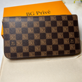 Zippy Wallet in Damier Ebene