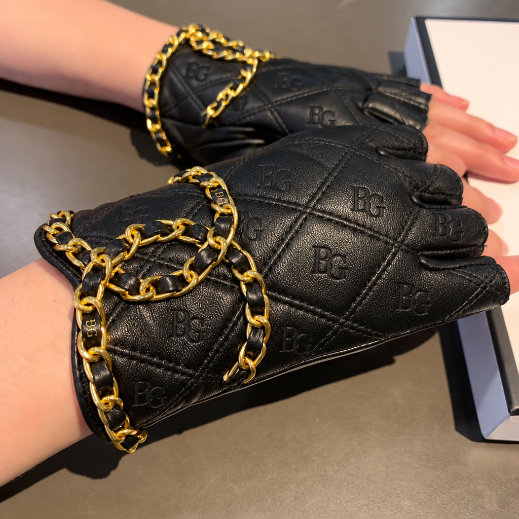 Leather &amp; Chain '' Logo Fingerless Gloves
