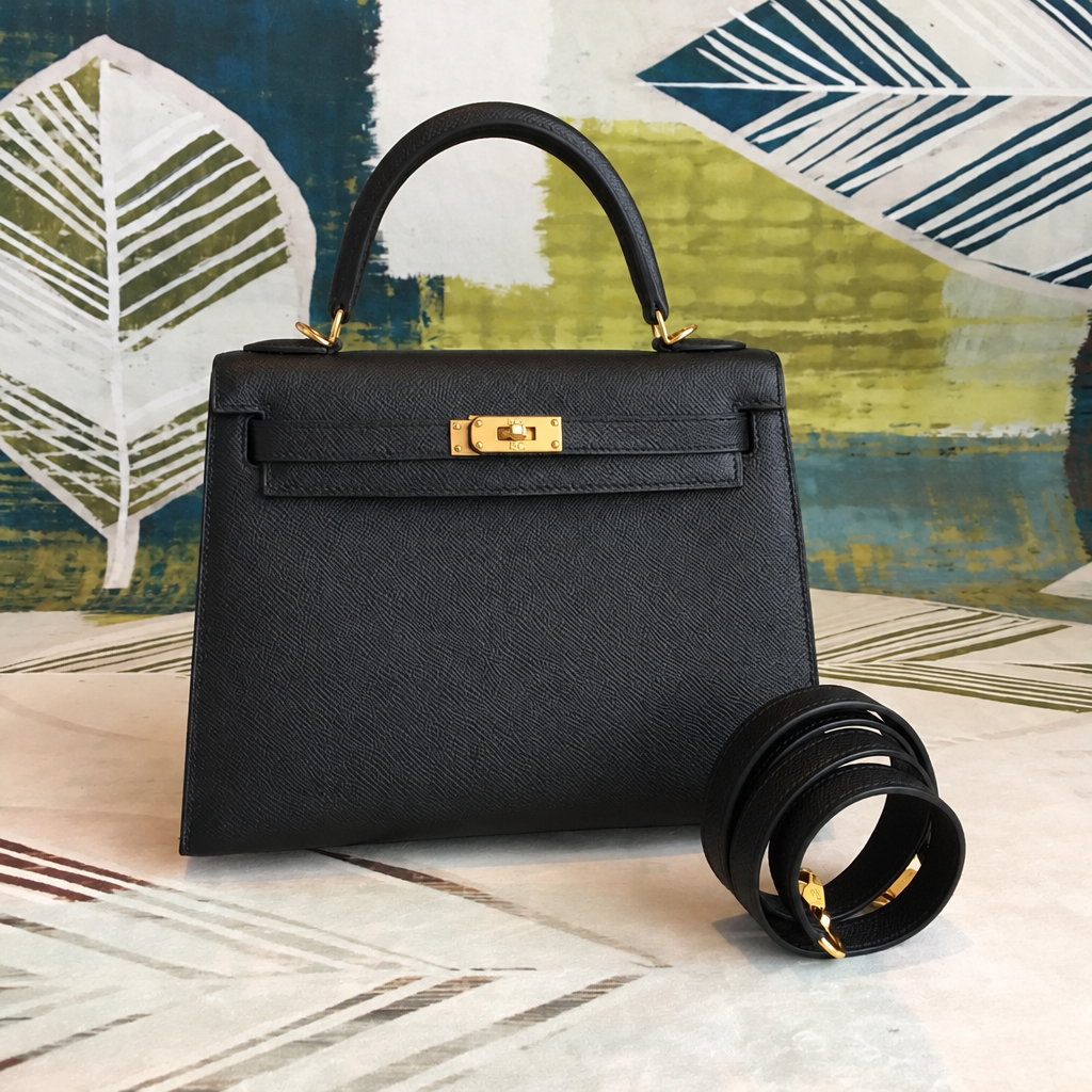 Kelly 25 Sellier Black Handbag with Gold-Tone Hardware