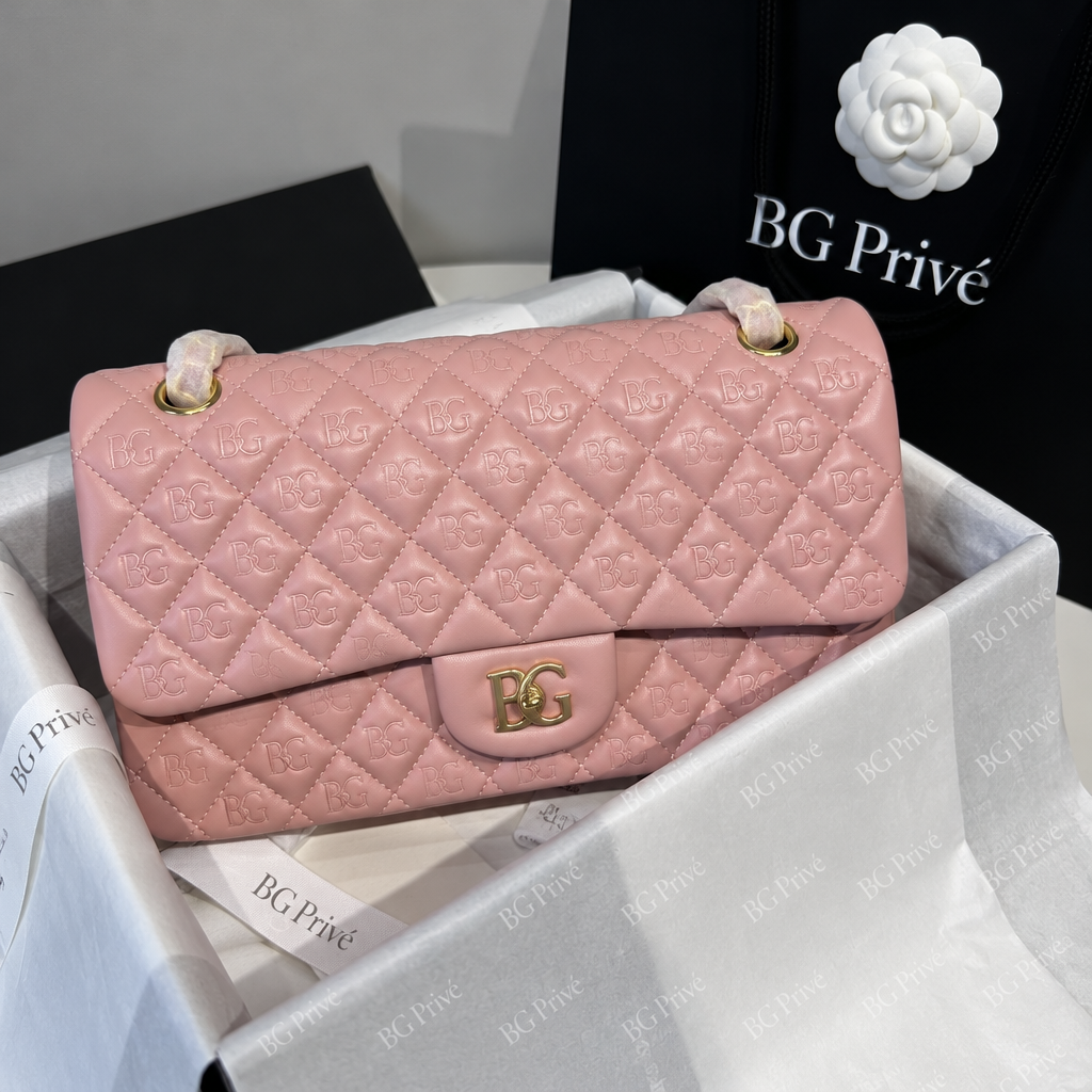 Classic 11.12 Handbag in Light Pink Lambskin