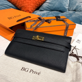 Kelly To Go Wallet in Noir Epsom Calfskin with Gold Hardware