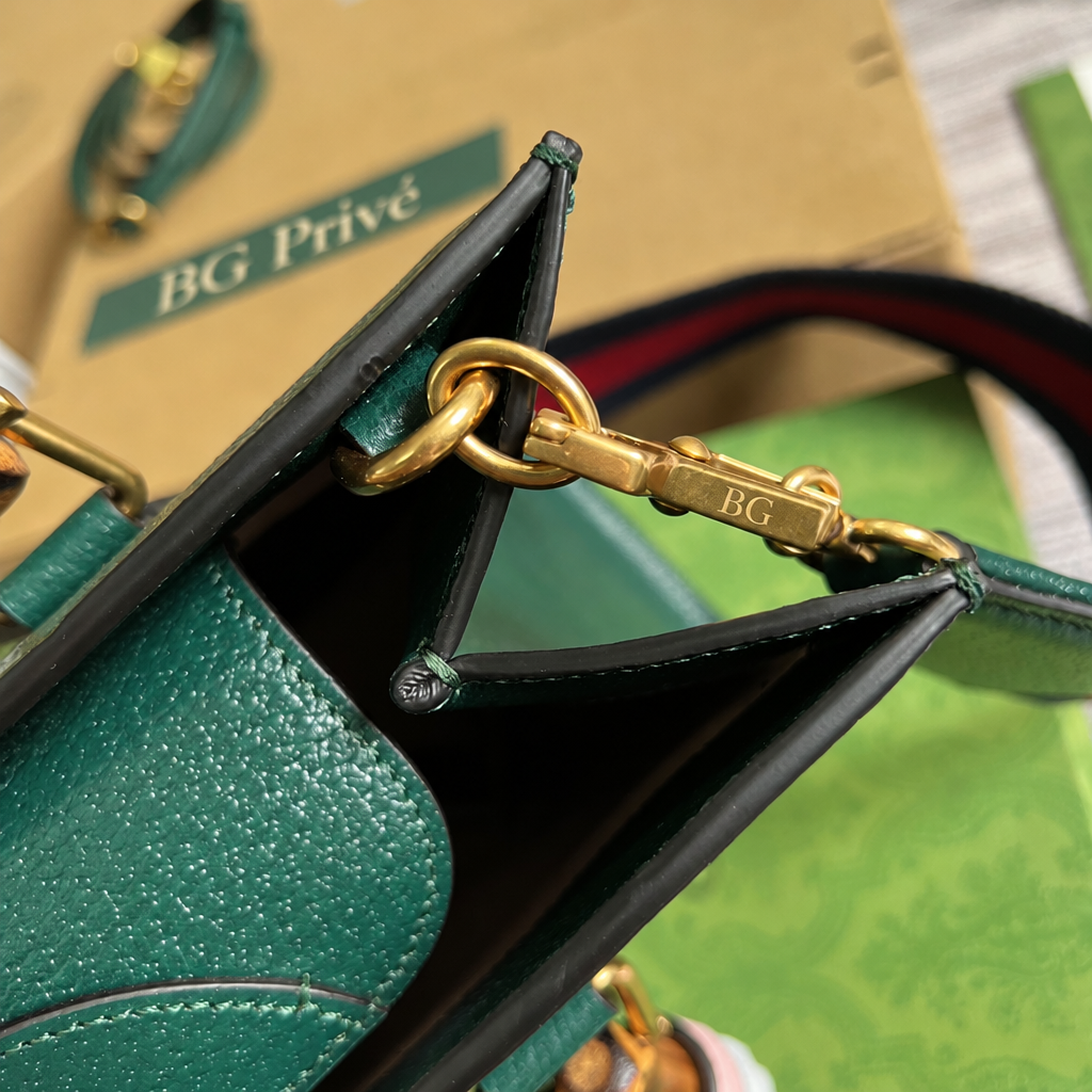 Diana Medium Tote Bag in Green Leather