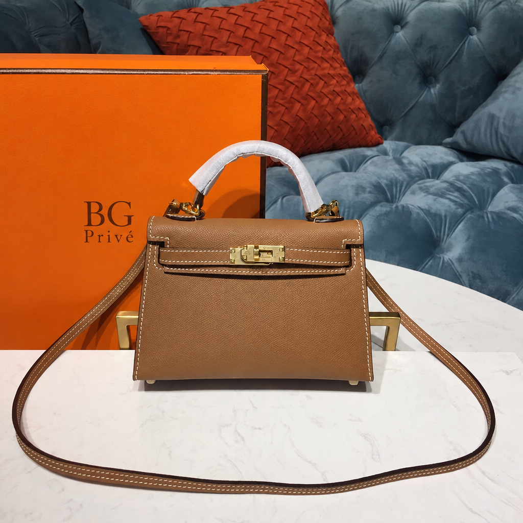 Mini Kelly 20 II Sellier in Gold-Tone Grained Leather