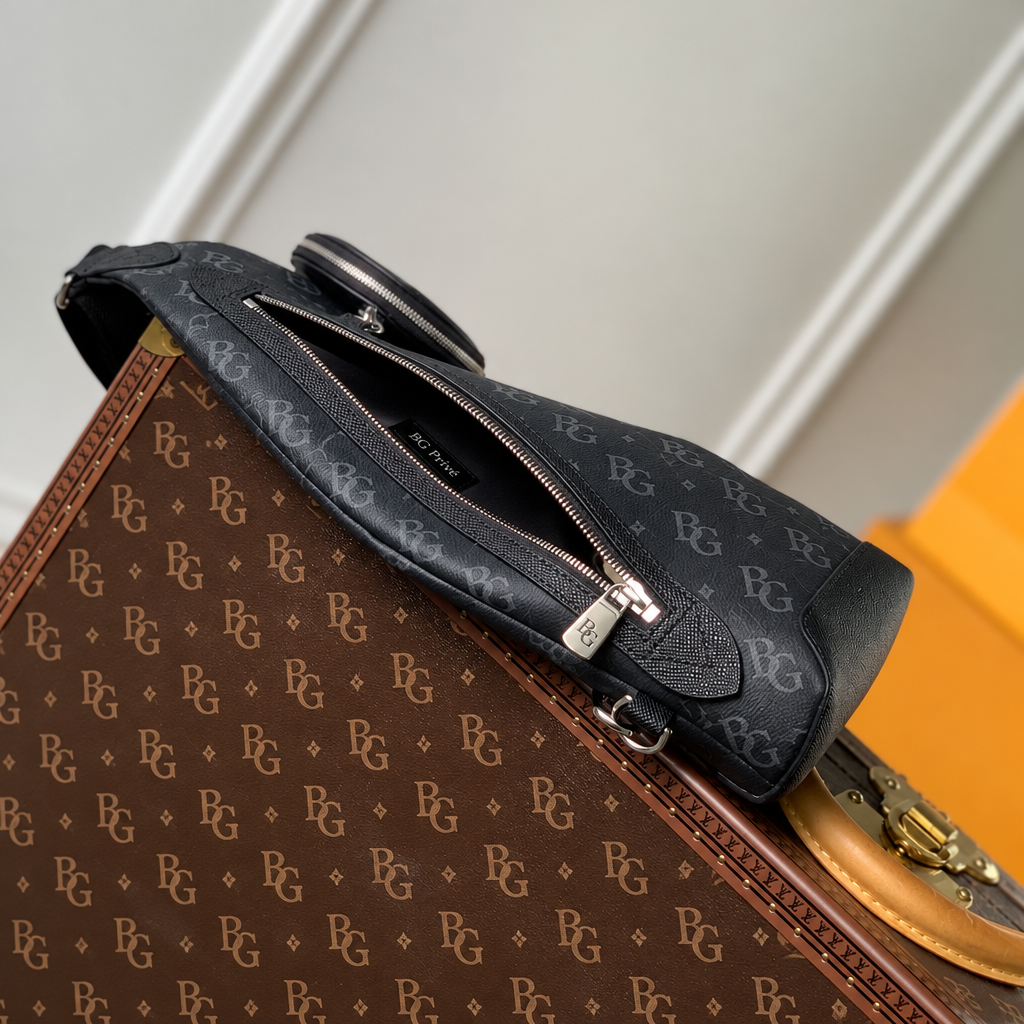 Duo Slingbag Taigarama Black M30936