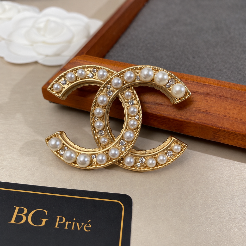 Brooch B19 C with Pearls and Clear Accents