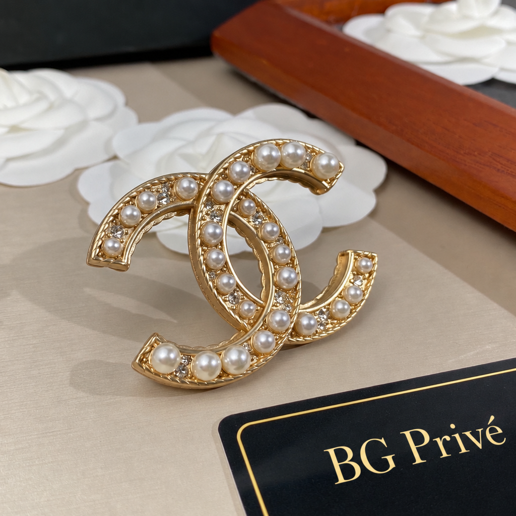 Brooch B19 C with Pearls and Clear Accents