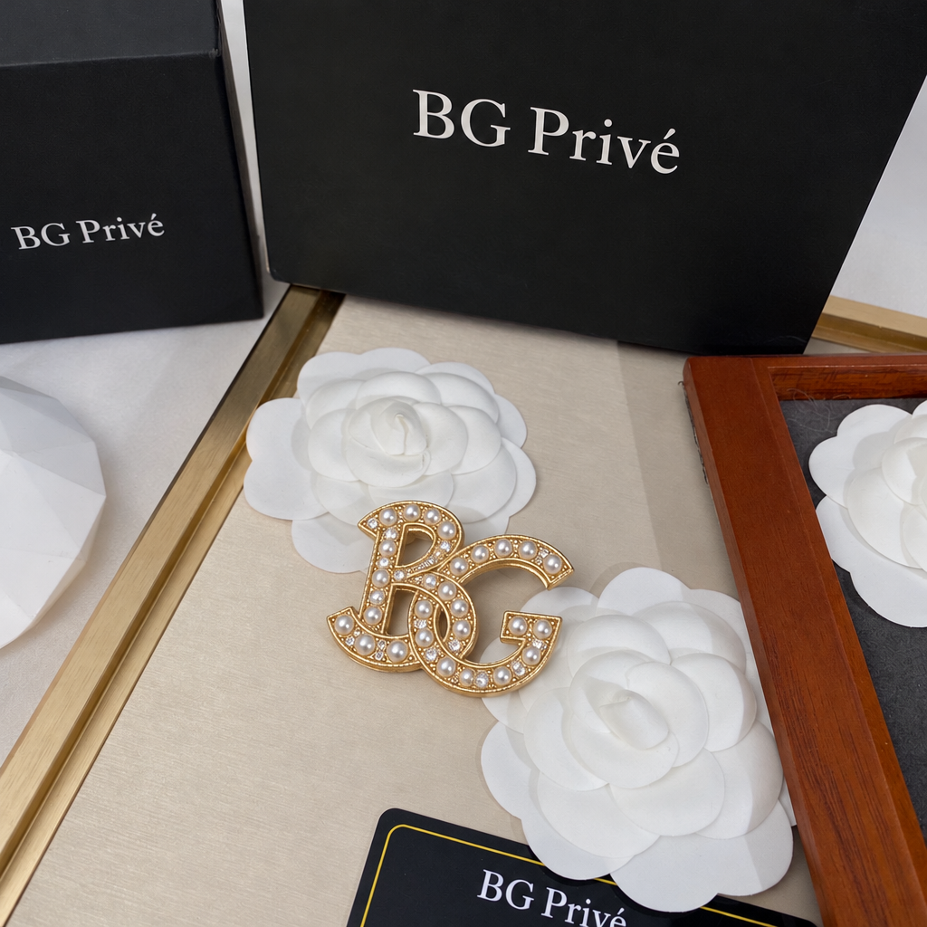 Brooch B19 C with Pearls and Clear Accents