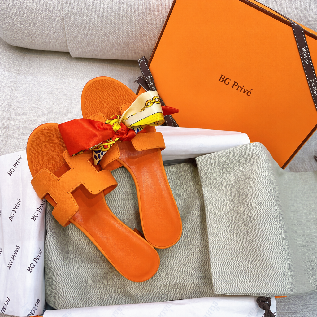 Oasis Sandal in Bright Orange