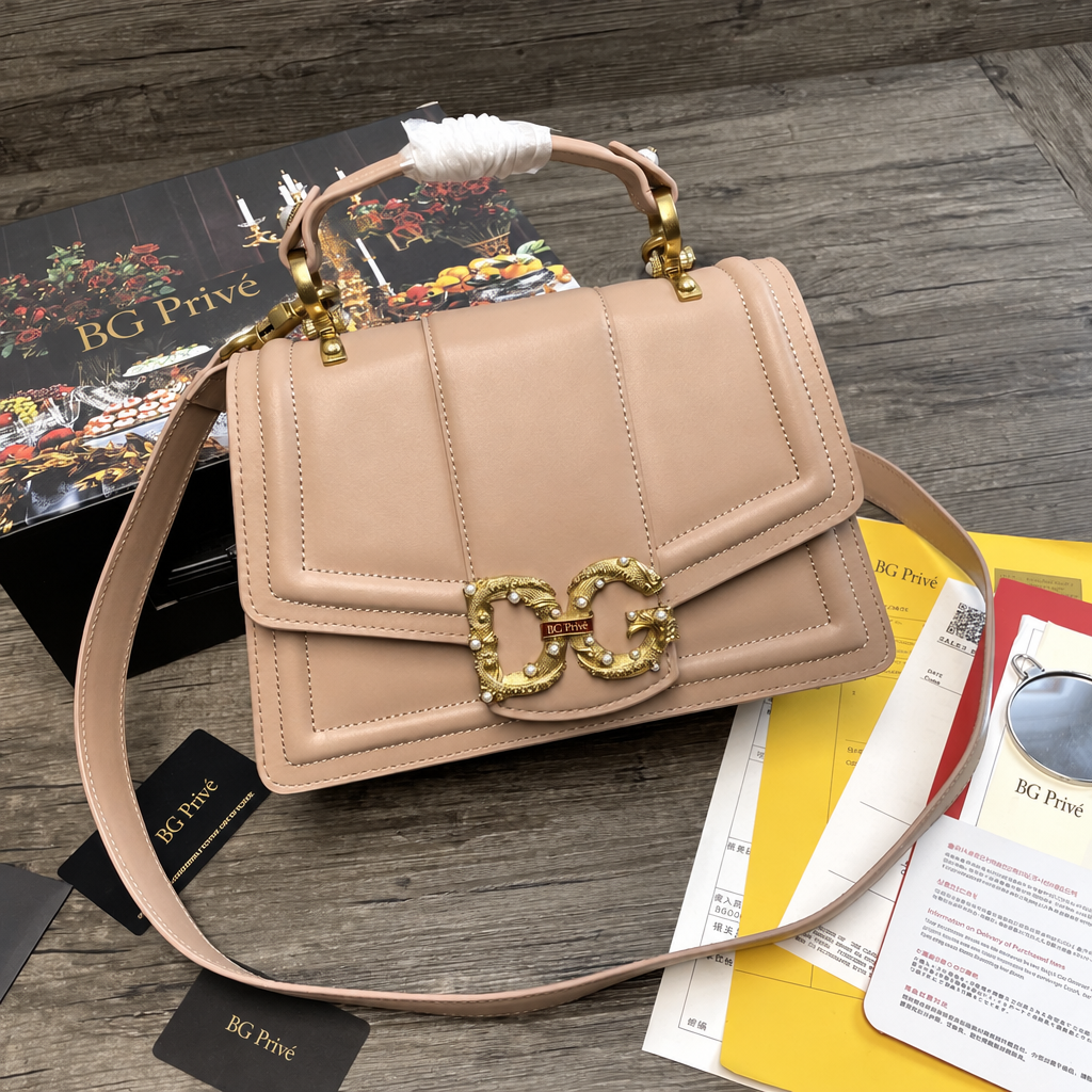 Dolce &amp; Gabbana DG Amore Bag in Light Pink Calfskin