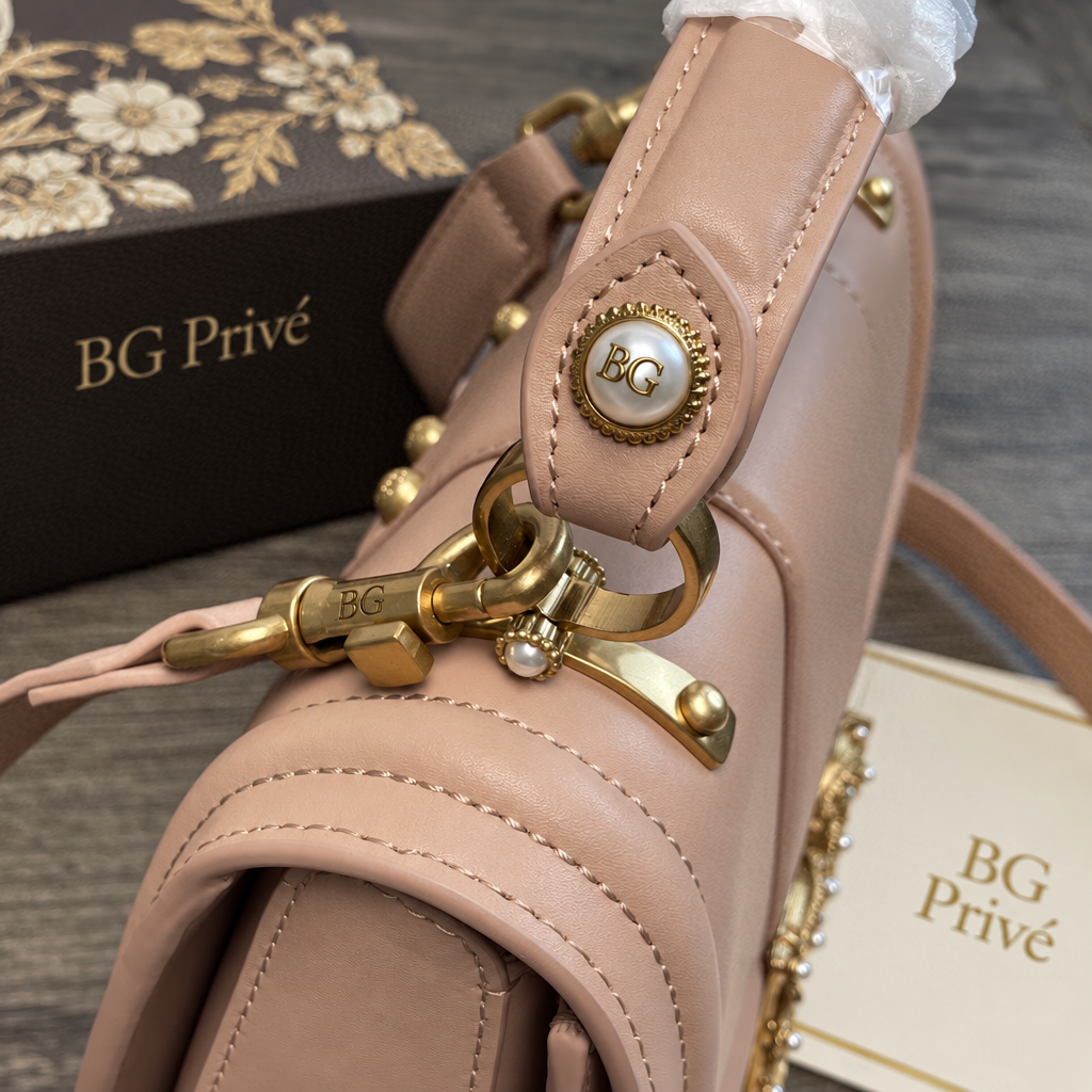 Dolce &amp; Gabbana DG Amore Bag in Light Pink Calfskin
