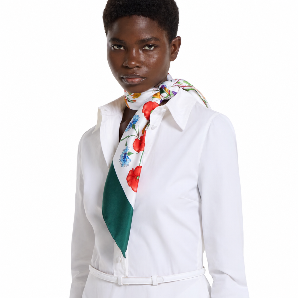 Printed Silk Twill Carre Scarf Green For Women ‎821061 3G001 9066