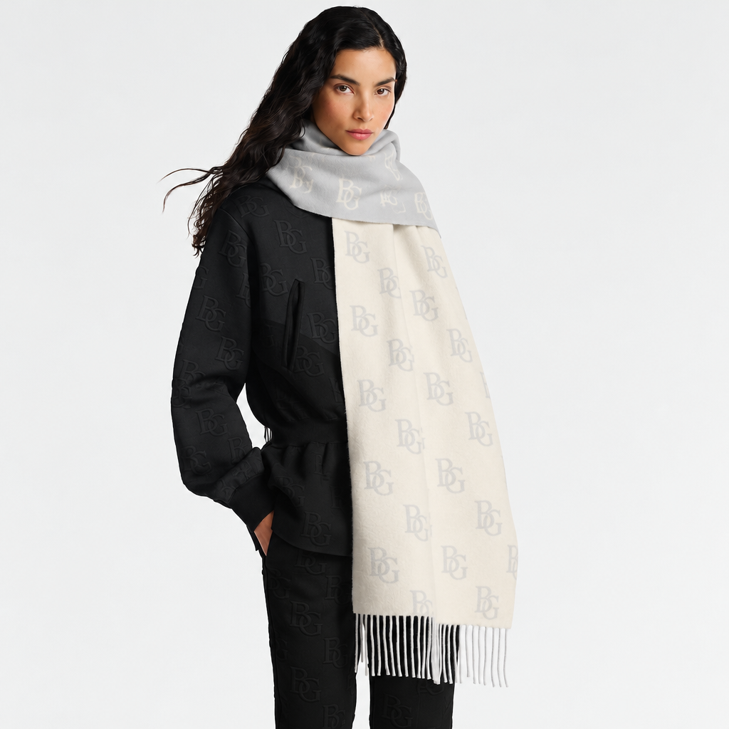 Reykjavik 2.0 Scarf Light Grey For Women 94.5in/240cm M97659