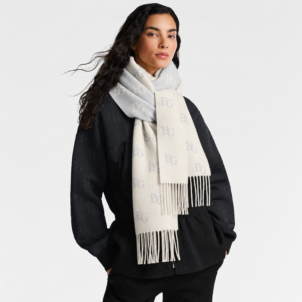 Reykjavik 2.0 Scarf Light Grey For Women 94.5in/240cm M97659