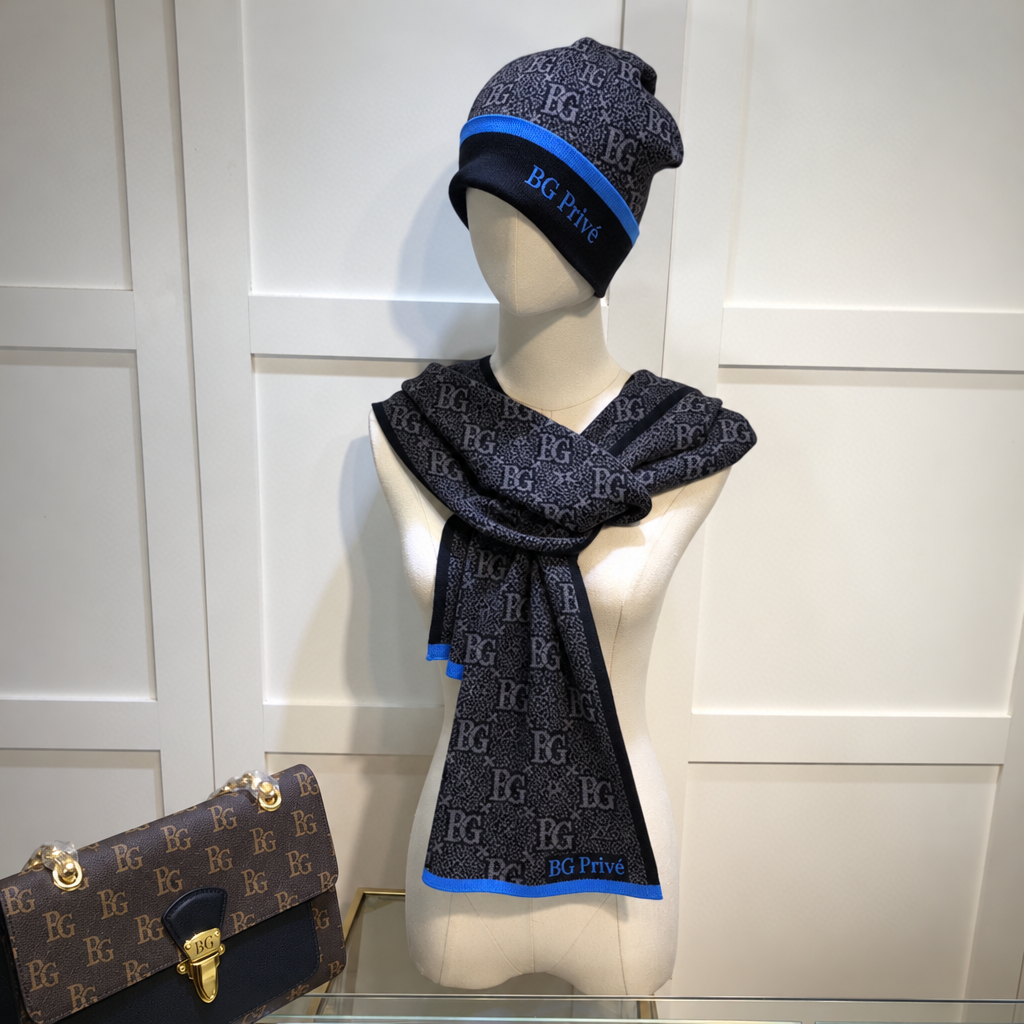 Beanie & Scarf Set In Black
