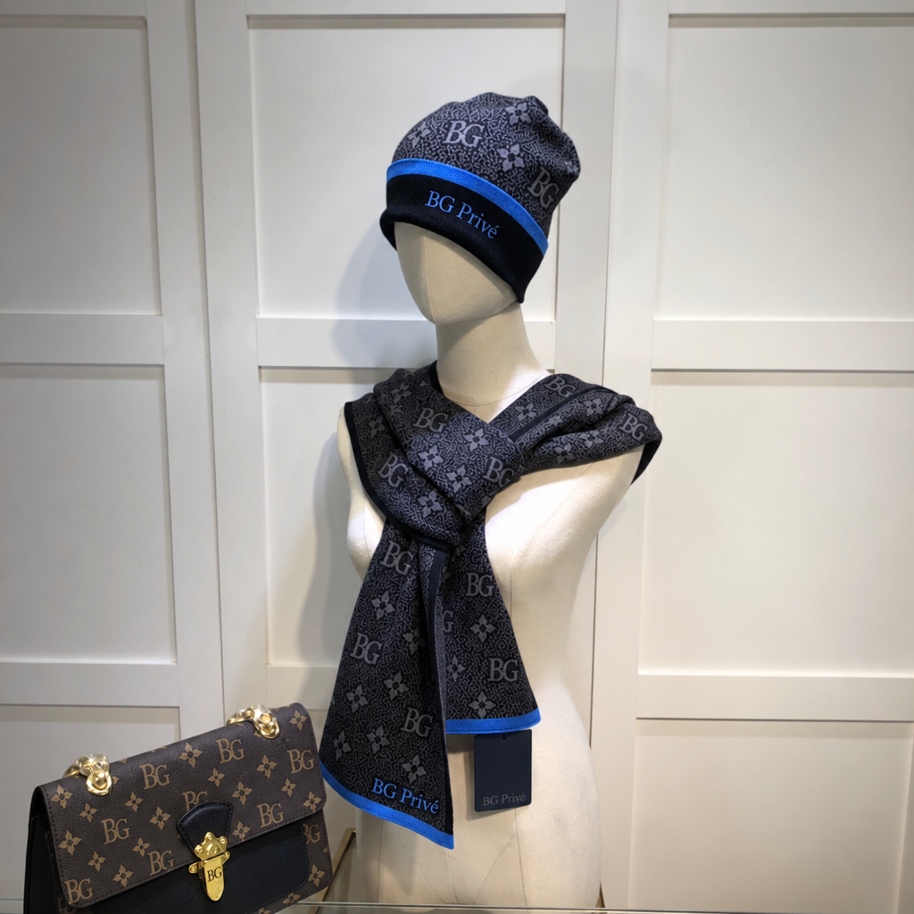 Beanie & Scarf Set In Black