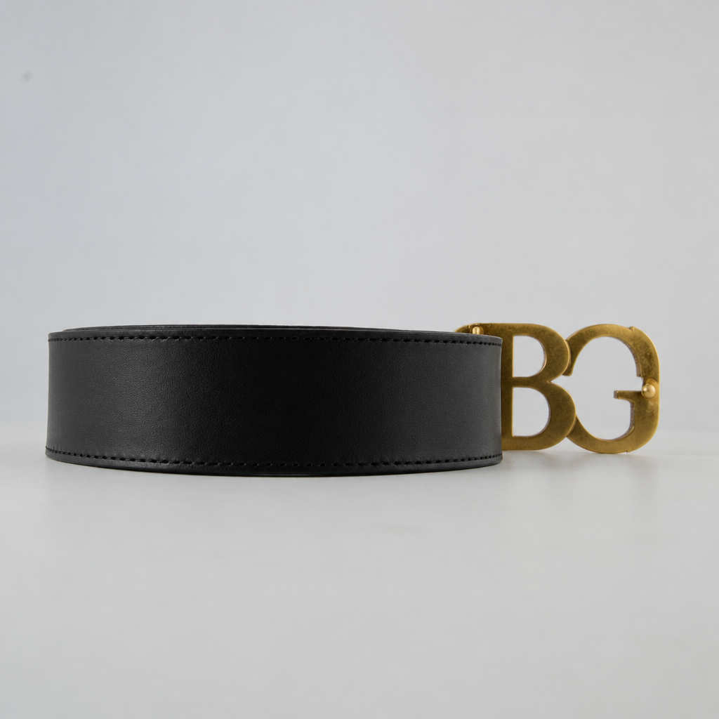 Garavani VLogo Signature Belt – Black Leather, Antique Gold-Tone Buckle