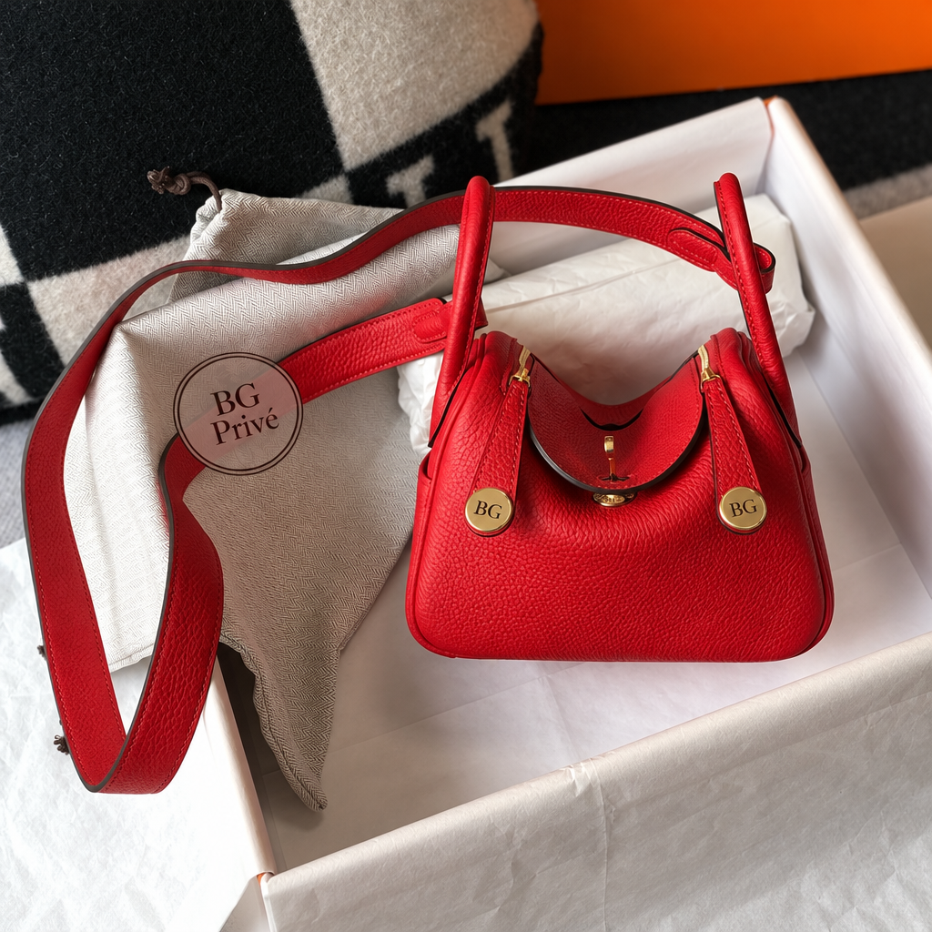 Lindy Mini Bag in Bright Red
