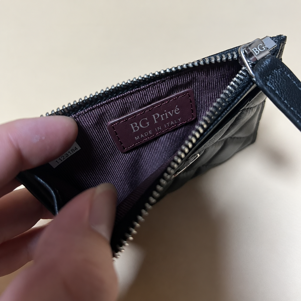 Diamond-Quilted Zip Card Holder / Card Phone Holder