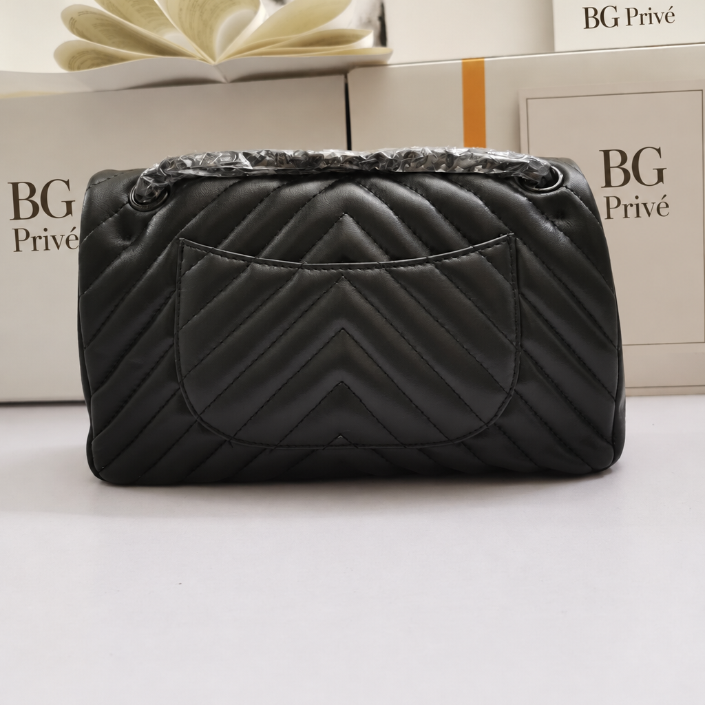 Medium Flap Classic 11.12 Chevron Lambskin So Black