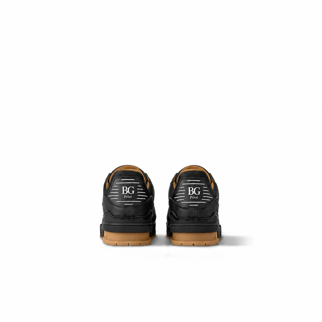 Trainer Sneaker in Black