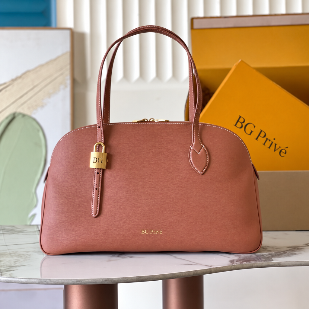 Low Key Duffle Tote in Cognac