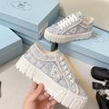 Double Wheel Tweed Low-Top Platform Sneakers