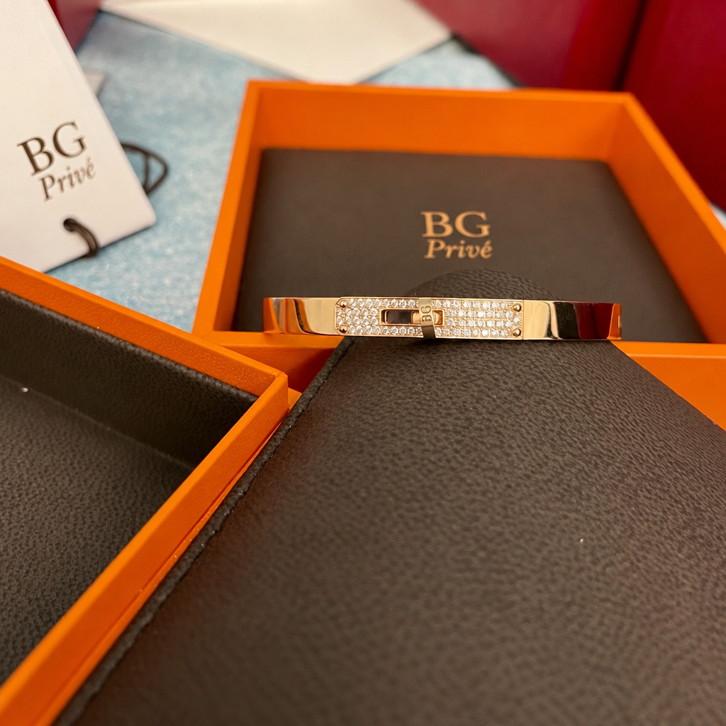 Kelly Bracelet, Small Model – Rose Gold Semi-Pavé