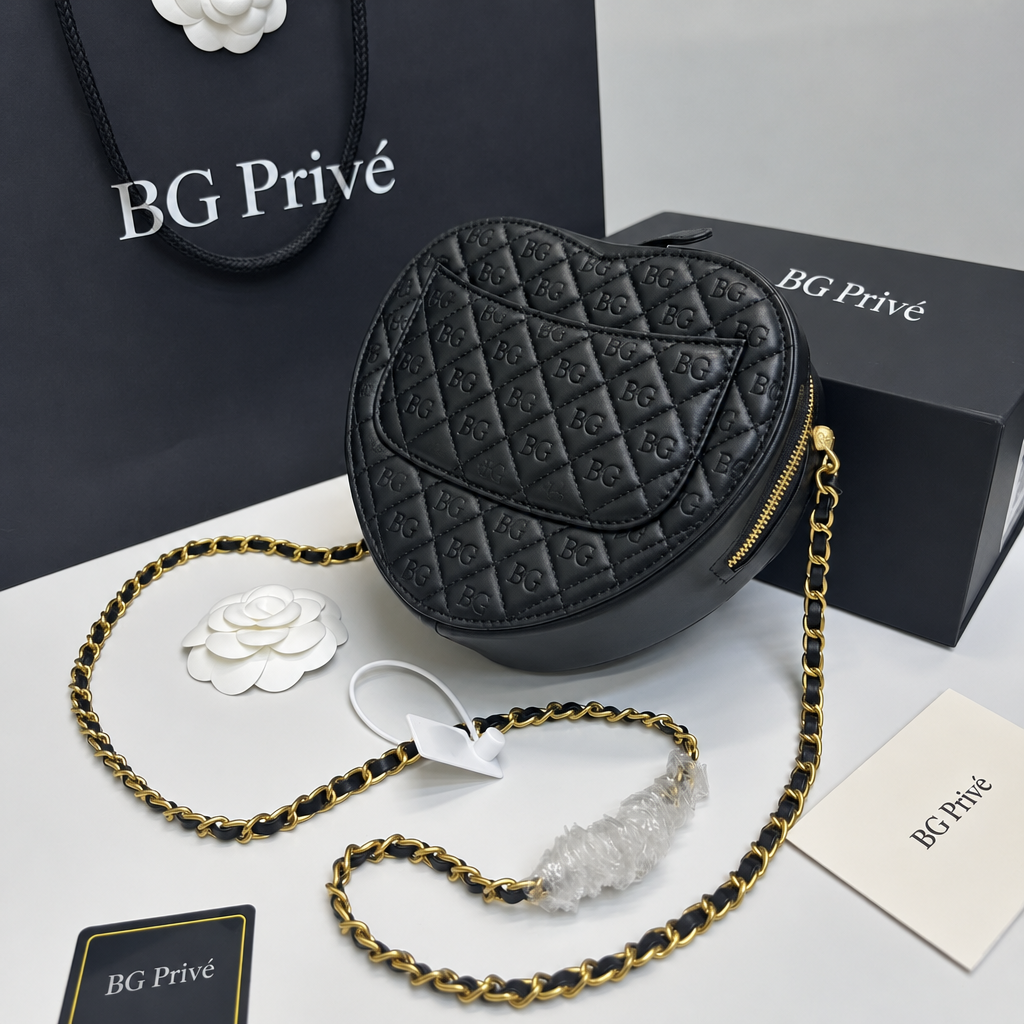 Heart Bag Black Lambskin AS3191