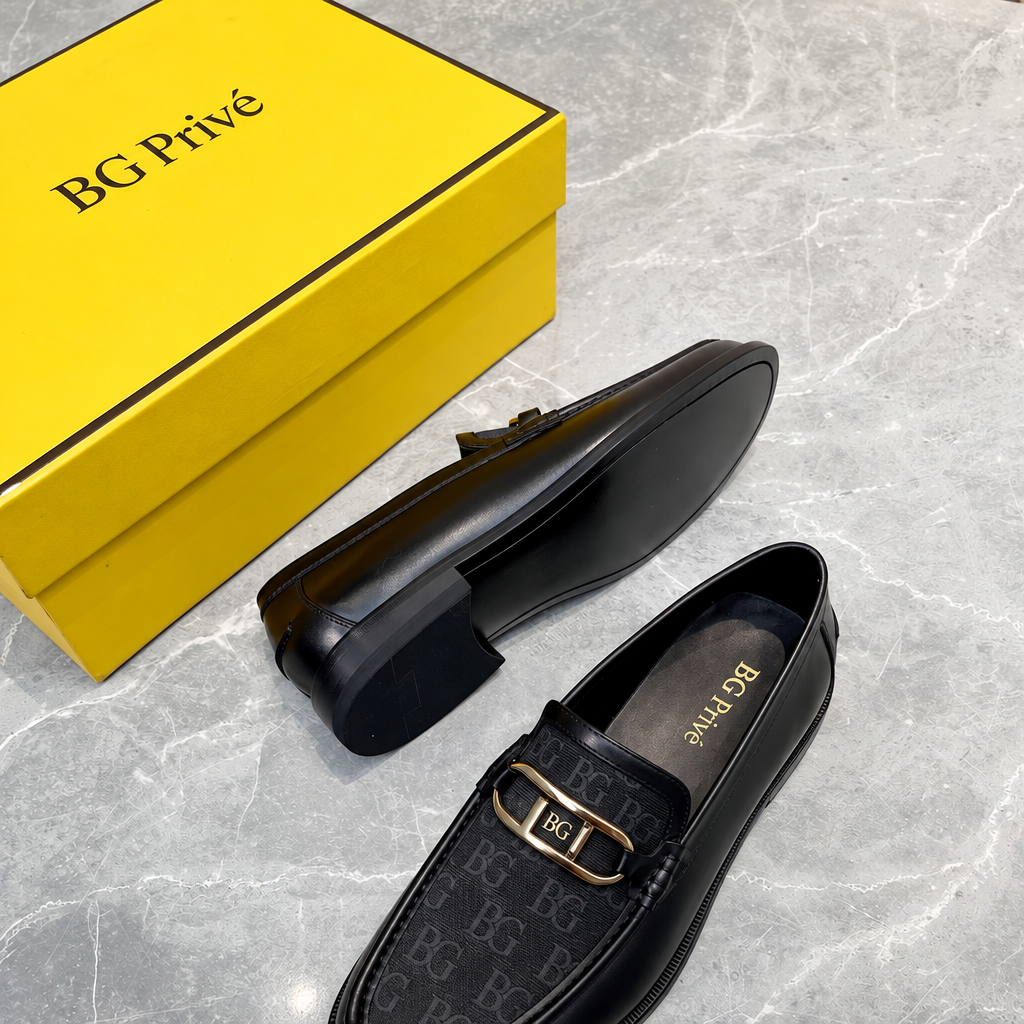 O'Lock Loafers in Black
