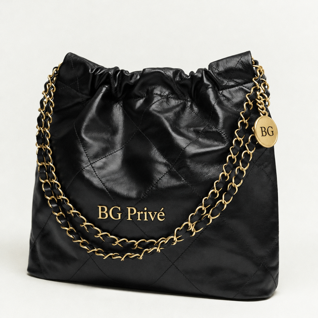 22 Small Handbag in Black Shiny Calfskin