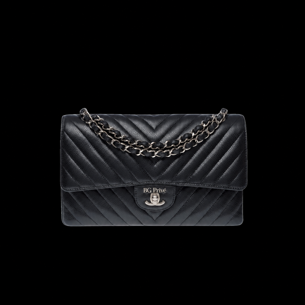 Medium Classic Flap 11.12 in Black Chevron Leather