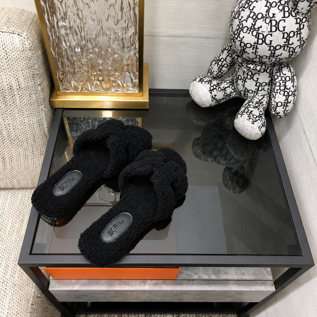 Oran Shearling Sandal in Black